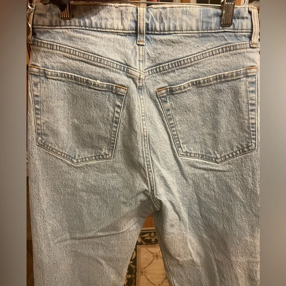 Abercrombie 90s Relaxed High Rise Jeans Light Wash Blue Denim Size 10 / 30 - Picture 7 of 7